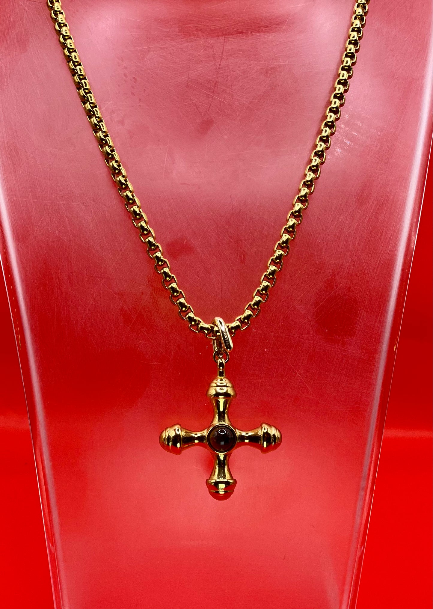 THIQUE Chain with Big Pendant -