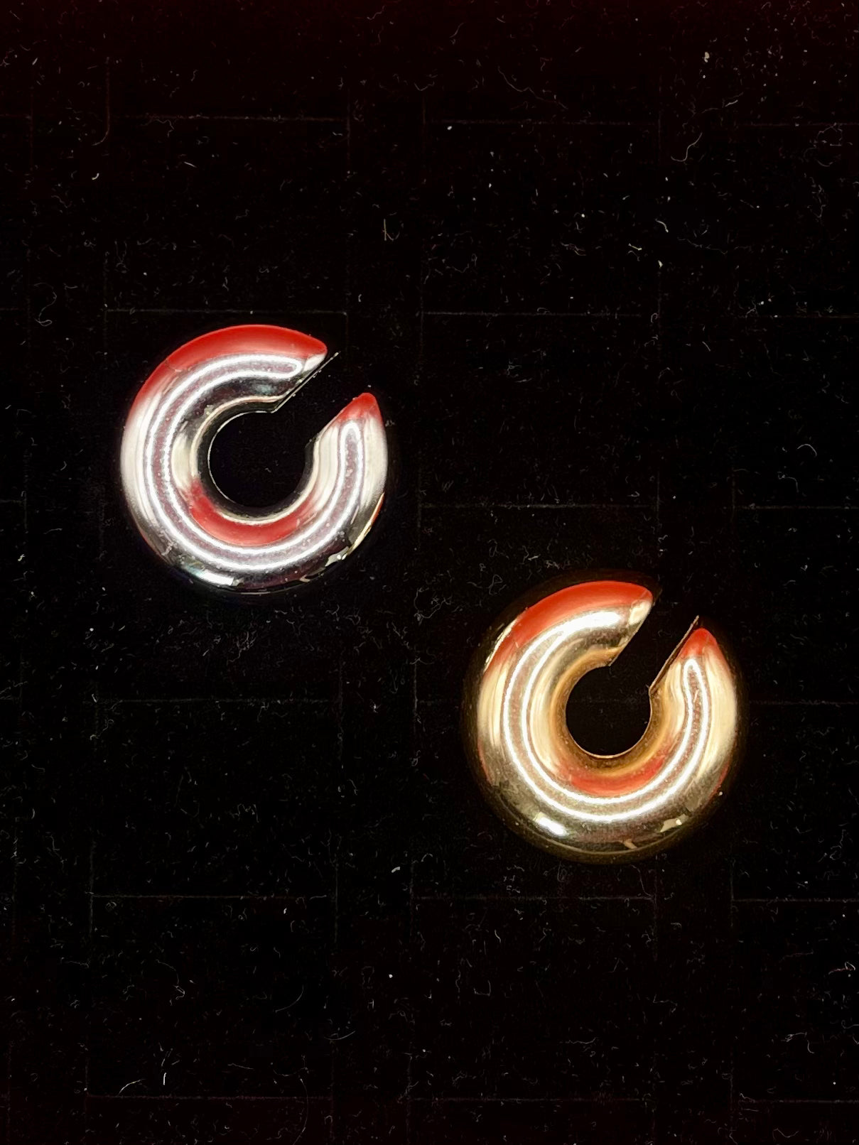 Big DONUT Earcuffs -